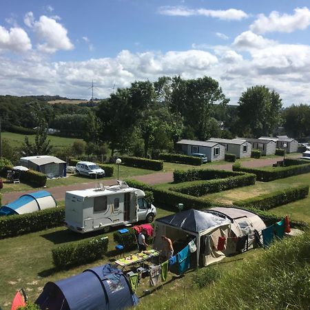 Camping Le Mont Joli Bois Криел-сюр-Мер Екстериор снимка